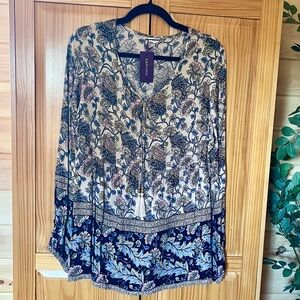 Elegant Floral V-Neck Blouse